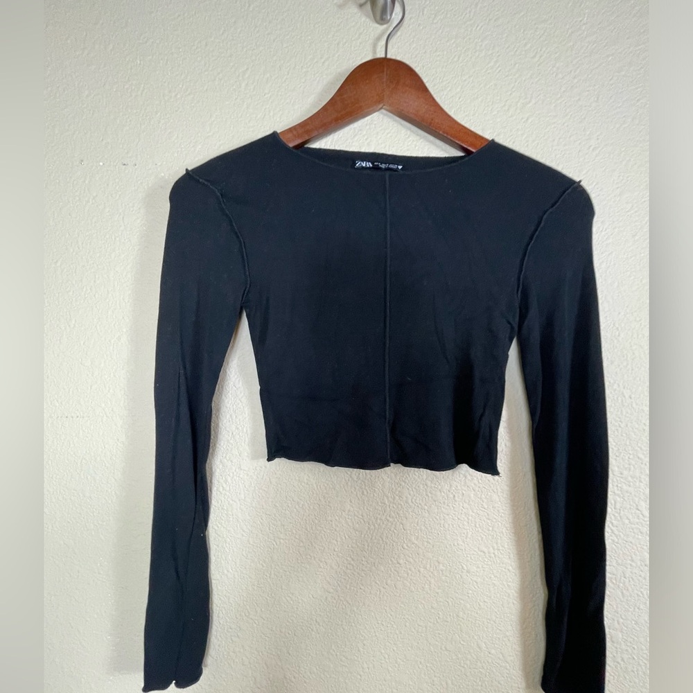 Zara size small knit cropped top —long sleeve - Picture 2 of 3